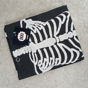 Halloween Boo! Skeleton Black Apron